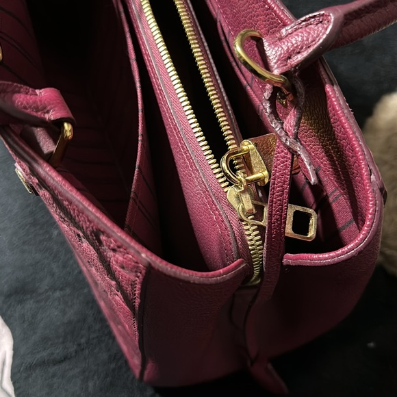 Louis Vuitton Montaigne MM - Picture 14 of 15